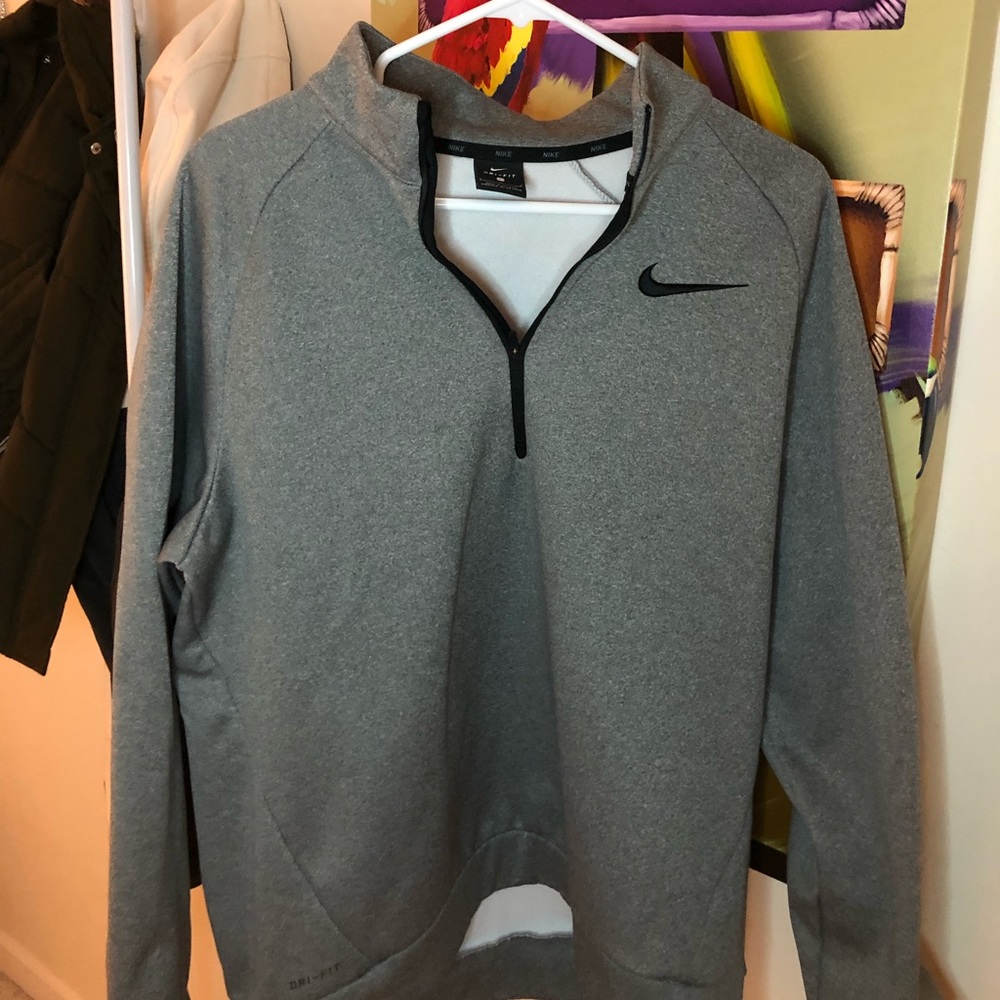 Nike pull over